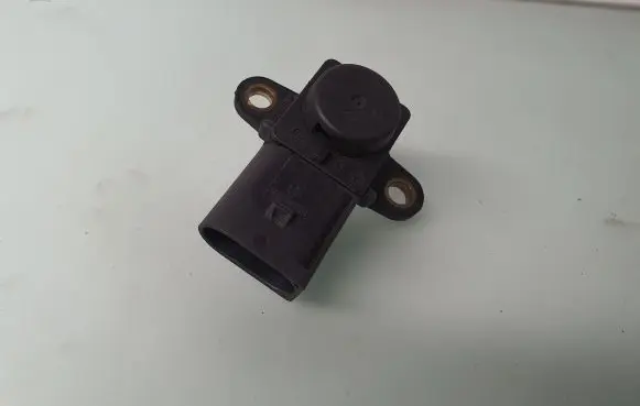 BMW X3 E83 Air pressure sensor 7542623 13627542623 13628657300
