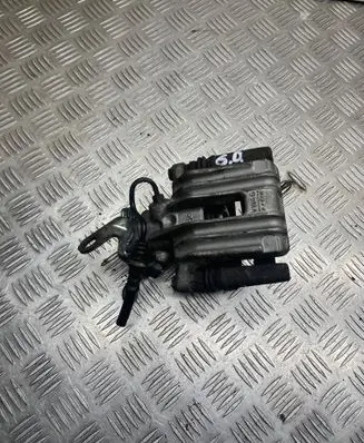 Volkswagen Jetta VI Rear brake caliper
