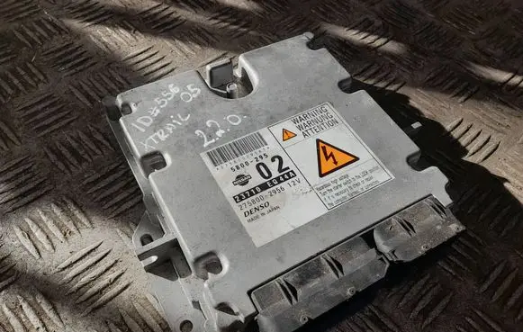 Nissan X-Trail T30 Engine control unit/module 23710EQ44A 2758002956 5800295
