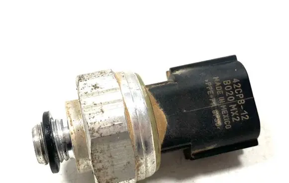 KIA Sorento Air conditioning (A/C) pressure sensor 42CP812 B020MX2