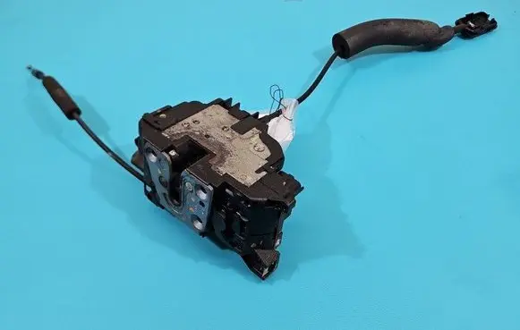 Front door lock