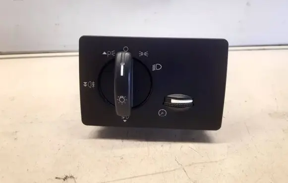 Light switch