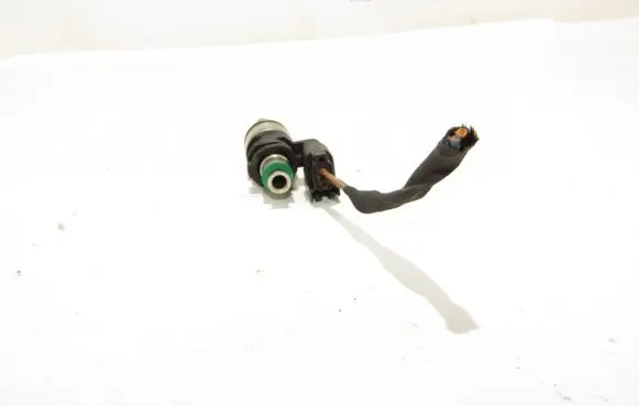 Ford Kuga II Fuel injector DS7G9F593EA