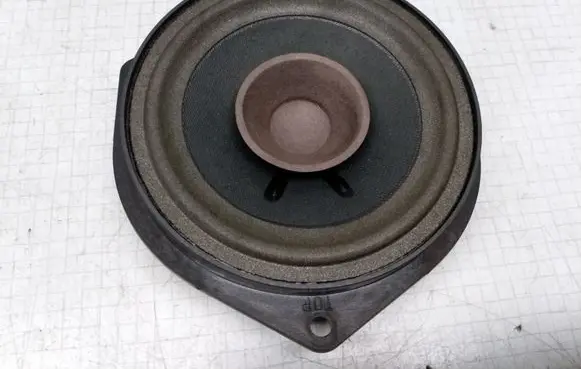 Opel Zafira B Rear door speaker 90379280