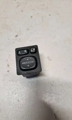 Toyota Auris 150 Wing mirror switch 183639 769747C