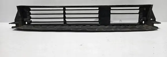 Nissan Qashqai J12 Intercooler air channel guide 214216UA0A