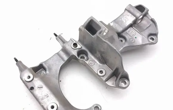 Opel Grandland X A/C compressor mount bracket 9852550580