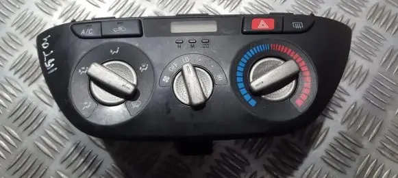 Toyota RAV 4 (XA20) Climate control unit 5590042140 55900-42140