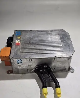 Audi Q5 SQ5 Battery control module 5QE915681D