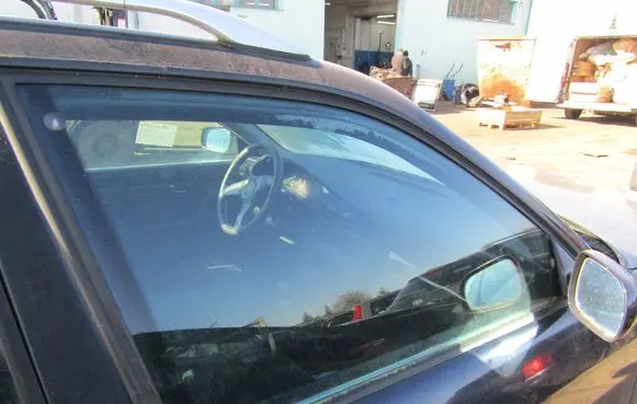 Audi 100 S4 C4 Front door window glass four-door 