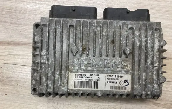 Renault Scenic II - Grand scenic II Gearbox control unit/module S105280024 7700110261 8200191959