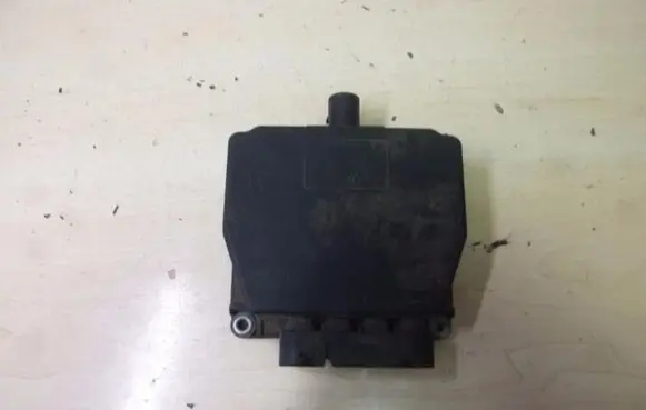 Skoda Fabia Mk2 (5J) Turbo solenoid valve 6Q0906625F S018