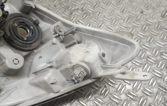 Toyota Corolla Verso E121 Headlight/headlamp