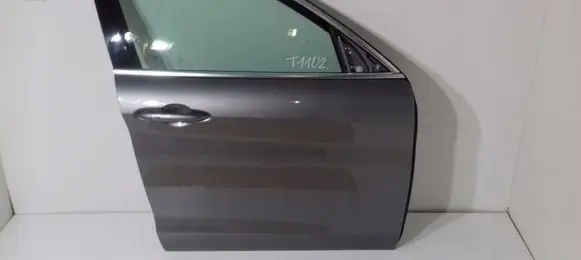 Alfa Romeo Stelvio Front door