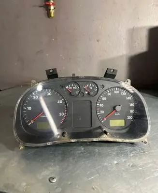 Volkswagen Polo Speedometer (instrument cluster) 5392326600