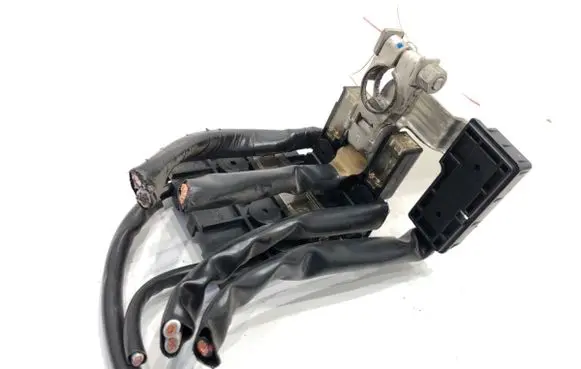 Mitsubishi Eclipse Cross Positive cable (battery) 