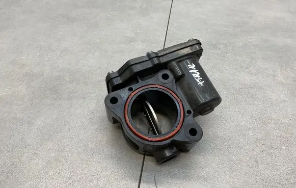 Nissan X-Trail T32 Throttle valve A2C84198300 H8201374868