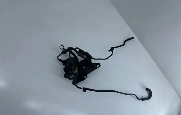 Audi A7 S7 4G Vacuum valve 