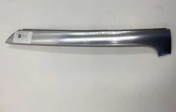 Audi A4 S4 B6 8E 8H Windshield trim 8H0853266A 8H0853266