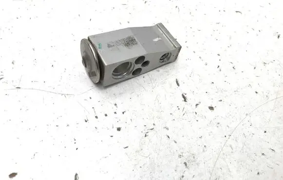 Air conditioning (A/C) expansion valve