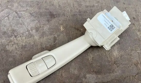 Volvo V70 Indicator stalk 31264163