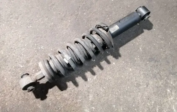 Peugeot 508 Rear shock absorber with coil spring 