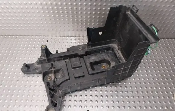 Volkswagen Golf V Battery box tray 1K0915333C