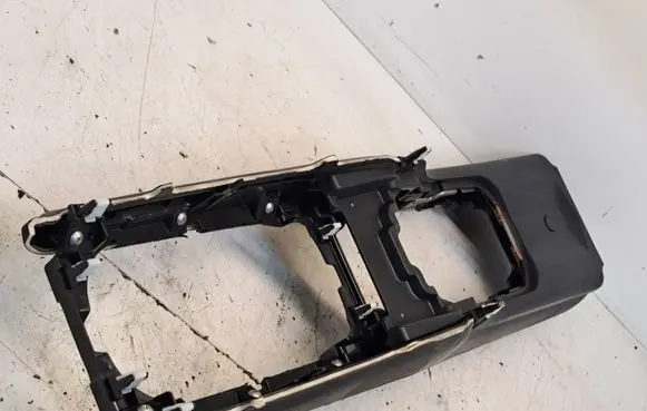 Honda HR-V Armrest T10280