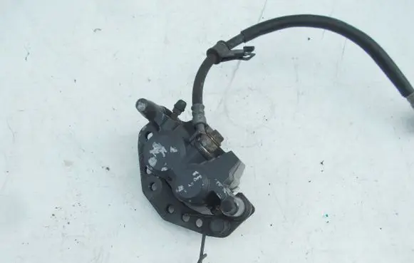 Suzuki SX4 Rear brake caliper