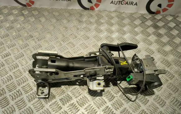 Volvo S80 Steering wheel axle 30680270