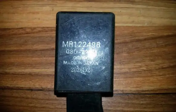 Mitsubishi Pajero Other relay MR122496 G8D225M