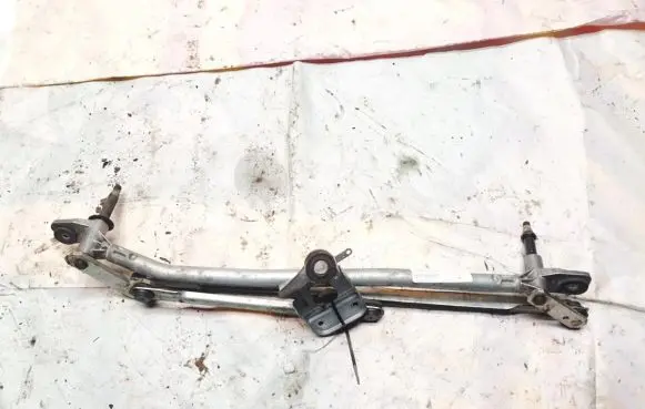 Audi Q5 SQ5 Front wiper linkage and motor
