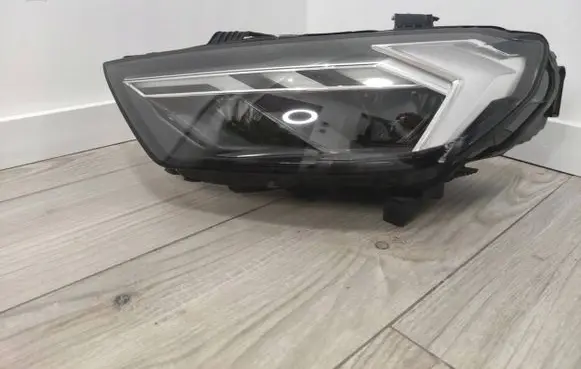 Audi A1 Headlight/headlamp 82A941033D 90106082 2104220638