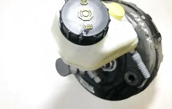 Opel Insignia A Master brake cylinder 41550110