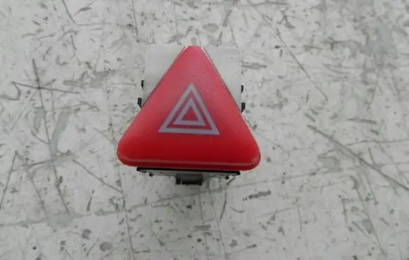 Skoda Fabia Mk1 (6Y) Hazard light switch 