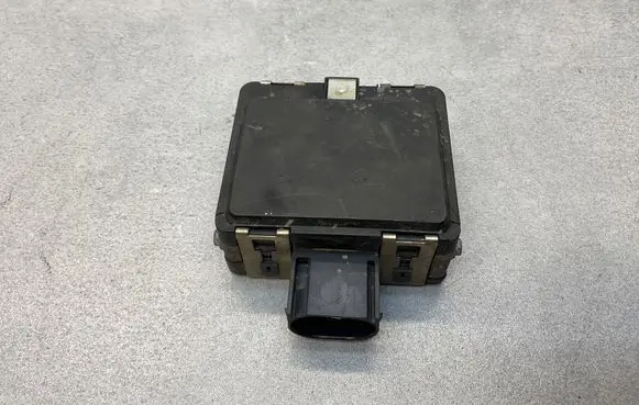 Volkswagen Golf Sportsvan Distronic sensor radar 5Q0907561D