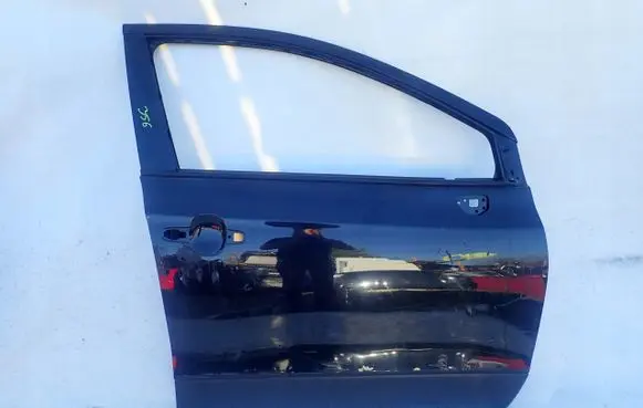 Suzuki SX4 S-Cross Front door