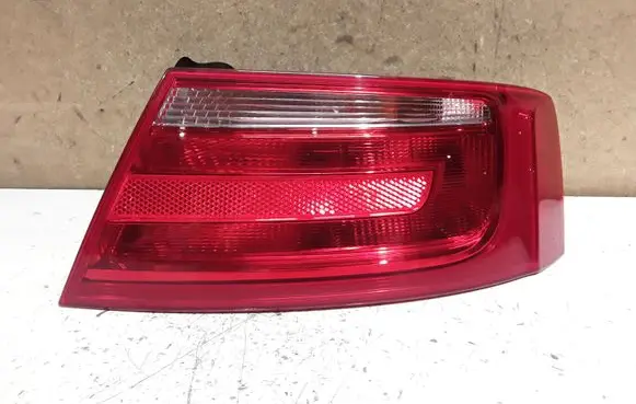 Audi A5 8T 8F Rear/tail lights 8T8945096