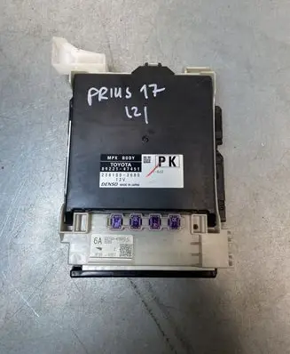 Toyota Prius (XW50) Comfort/convenience module 8273047530 8922147451