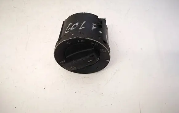 Volkswagen Jetta V Light switch 1K0941431 1K0941431B