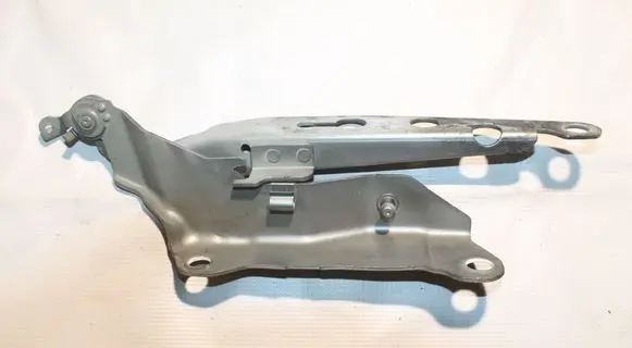 Volvo XC90 Tailgate/trunk/boot hinge 30716882