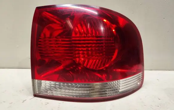 Volkswagen Touareg I Rear/tail lights 7L6945096K