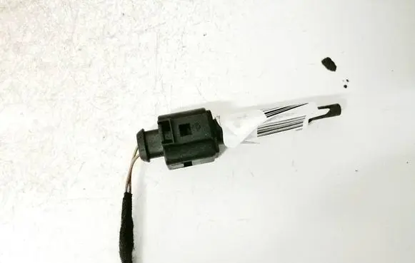 Audi A6 S6 C5 4B Outside/exterior temperature sensor 1j0973722