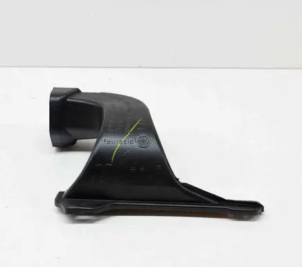 Tesla Model Y Air intake duct part 2731222X 151685600B