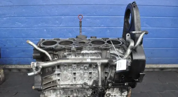 Volvo XC90 Engine block D5244T