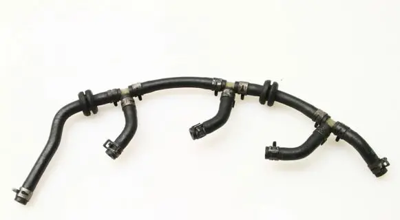 Volkswagen Tiguan Fuel return line/hose 