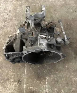 Manual 6 speed gearbox