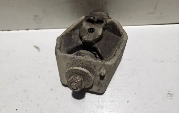 Audi 100 S4 C4 Gearbox mount 4A0399151E