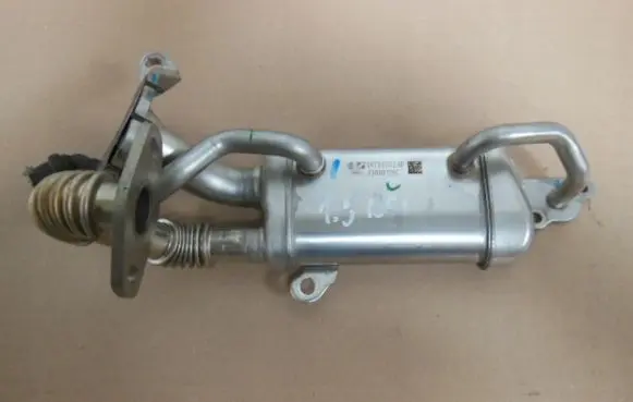 Renault Captur EGR valve cooler 147357324R