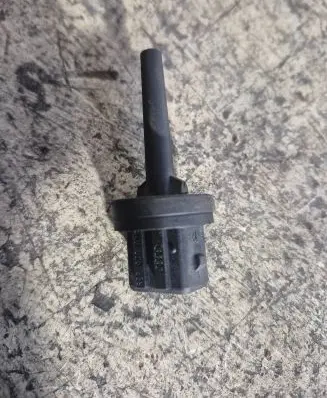 Volkswagen PASSAT B5 Interior temperature sensor 4A0820539